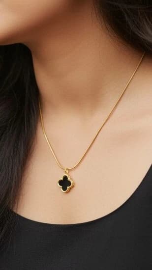 Black Clover Gold Locket thumbnail 3